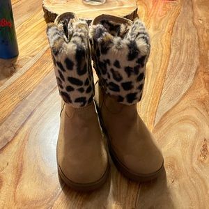 Guess boots